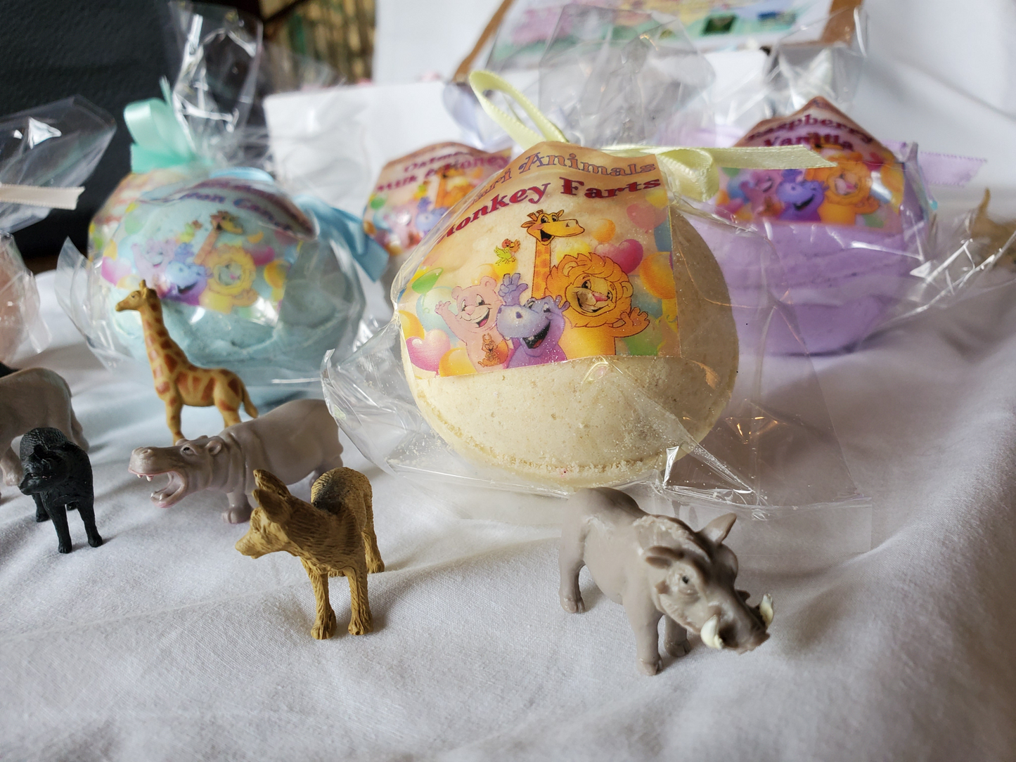 KIDS 30 Assorted Bath bomb fizzies - 5 oz each, individually wrapped, best assortment, bath bombs with toys inside, FREE SHIPPING - Navarrete Furniture