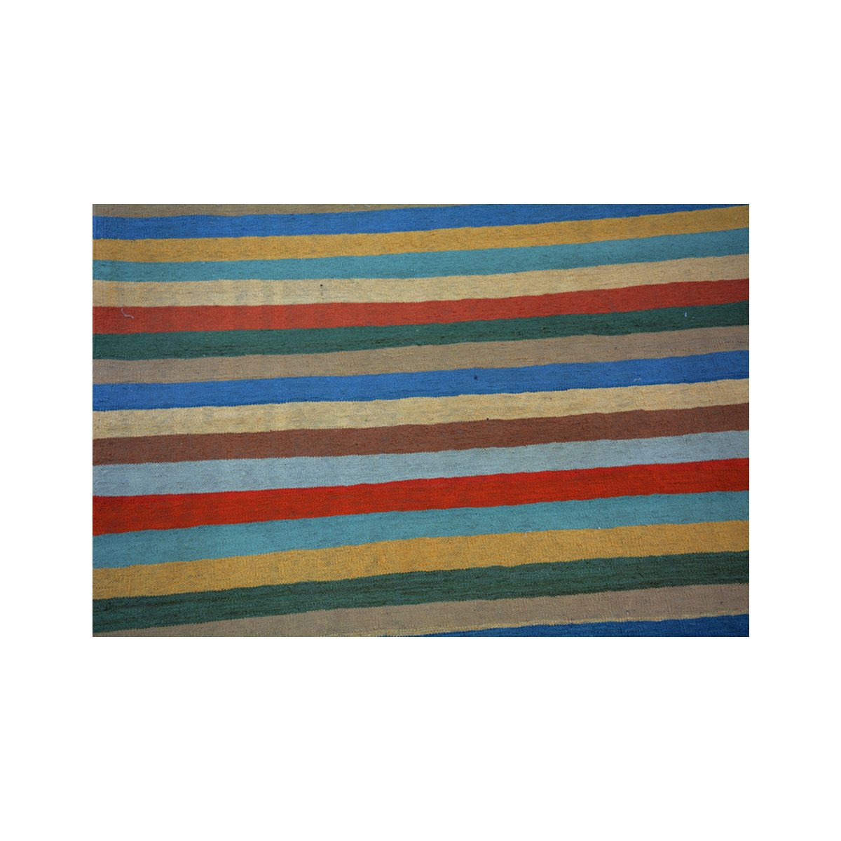 Modern Bluish Kilim Rug - Handwoven Wool Rug for Stylish Interiors | Fybernots