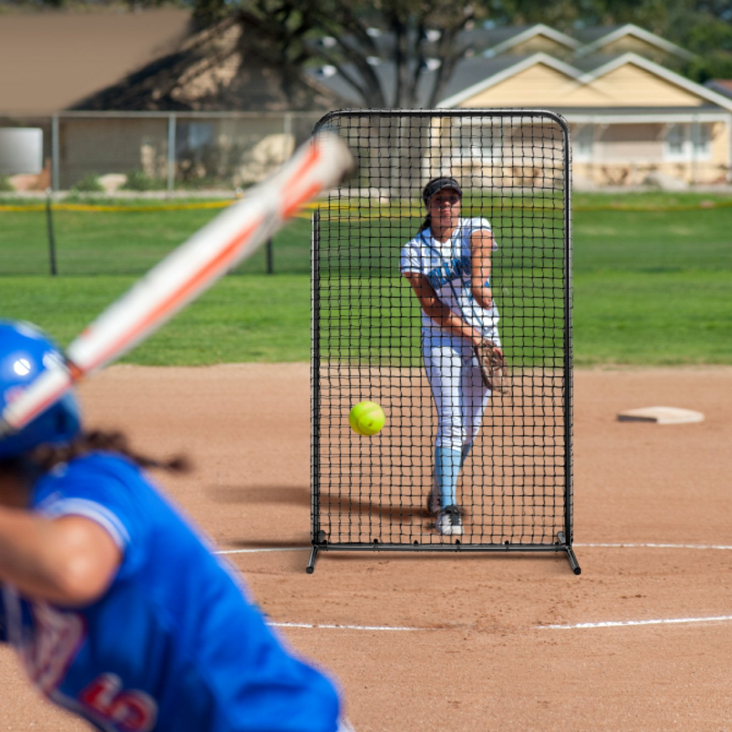 VEVOR I Screen Baseball for Batting Cage, 7x4 ft Baseball Softball Safety Screen, Body Protector Portable Batting Screen with Carry Bag & Ground Stakes, Heavy Duty Pitching Net for Pitchers Protection